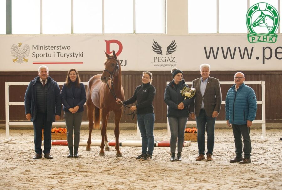 IMPERIAL TREASURE PGN