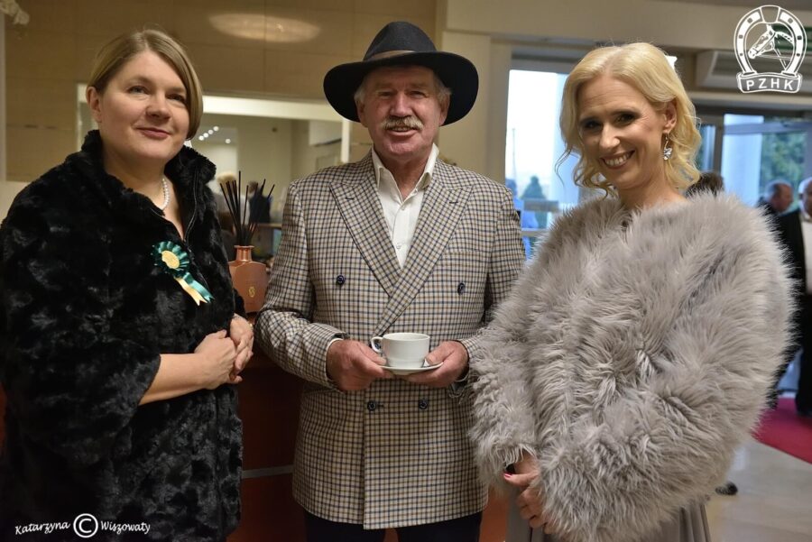 Ewa Pogodzińska - redaktor naczelna kwartalnika Hodowca i Jeździec, Paweł Mazurek - były Prezes PZHK, Marzena Woźbińska - pracownik działu hodowlanego