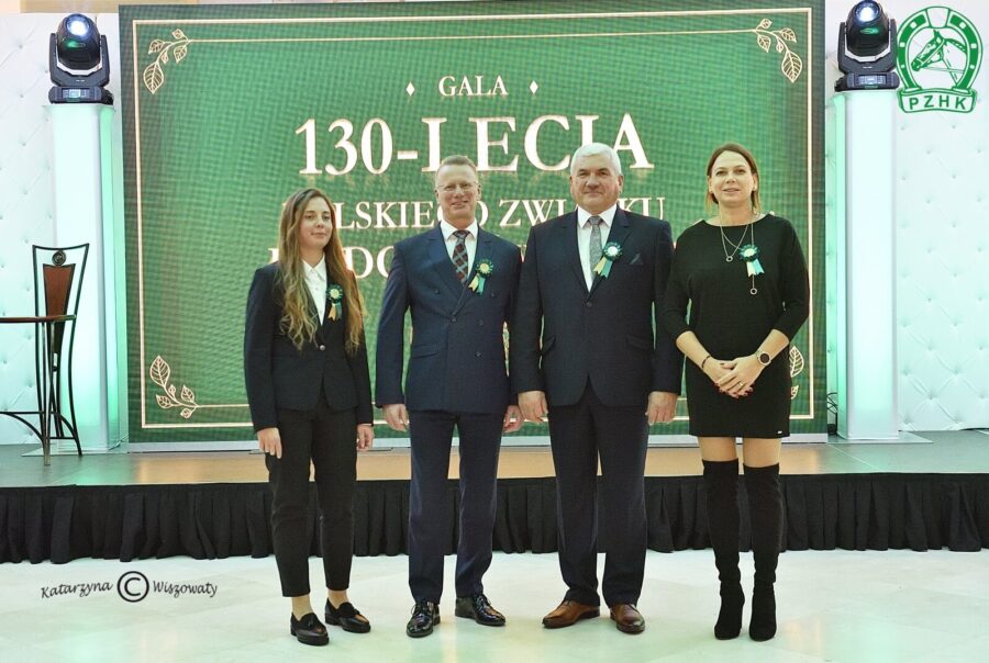 Natalia Kumanowicz - MRiRW, Wojciech Wojtyra - Dyrektor Departamentu Bezpieczeństwa Żywności i Weterynarii, Sławomir Piotrowski - Prezes PZHK i Magdalena Mietlicka-Zakrzewska - MriRW