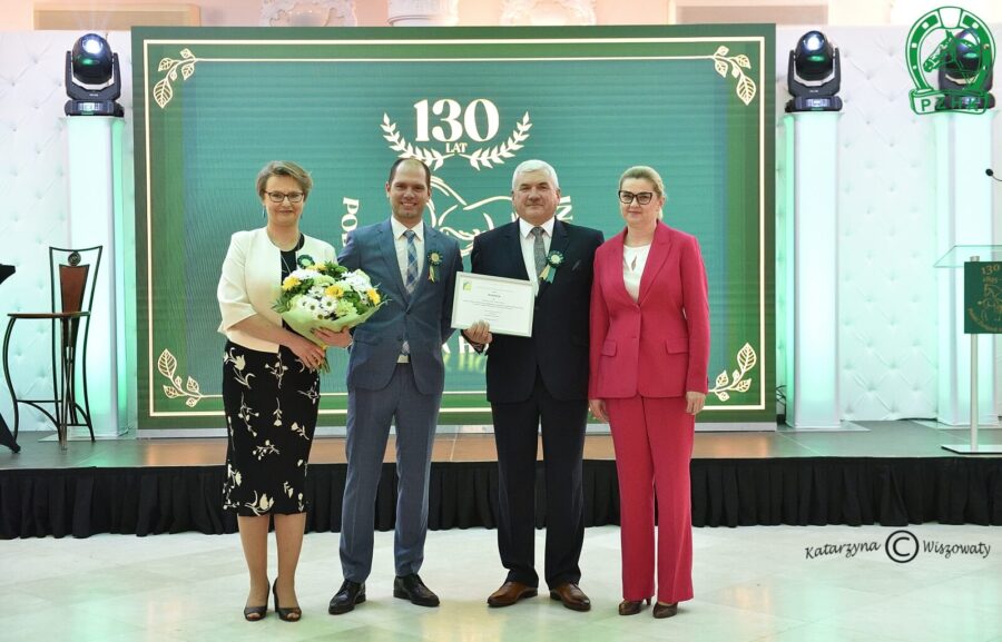 Paulina Peckiel - Dyrektor biura PZHK, Mateusz Cichoń - Wiceprezes PZHK, Sławomir Piotrowski - Prezes PZHK i Agnieszka Falba-Gałkowska - Dyrektor biura Federacji Branżowych Związków Producentów Rolnych