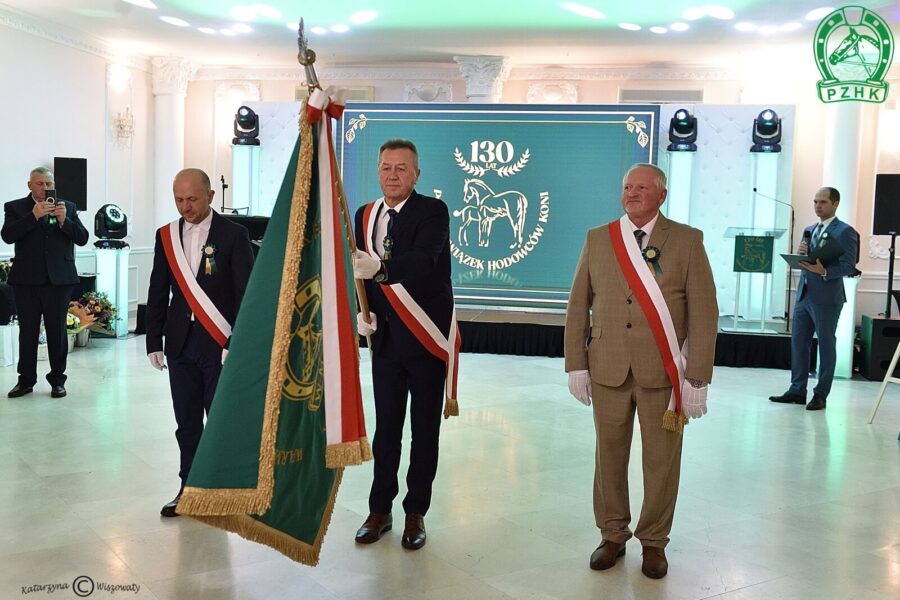 Poczet sztandarowy W-MZHK Olsztyn