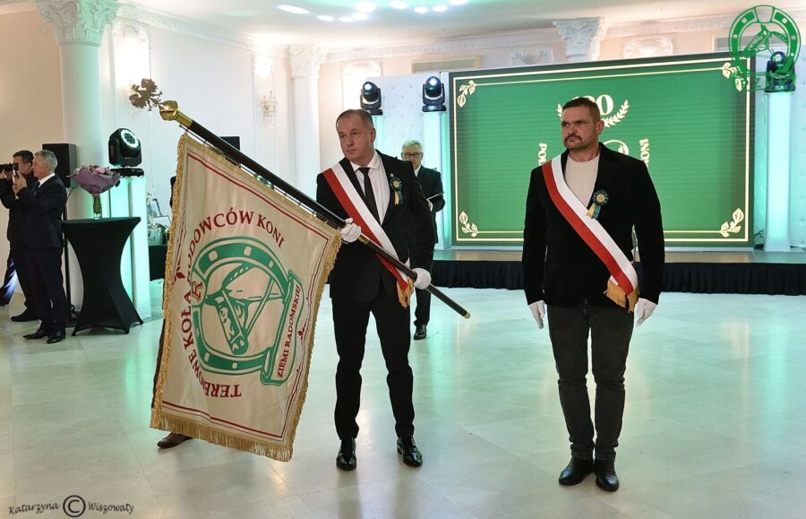 Poczet sztandarowy WZHK Warszawa o/Radom