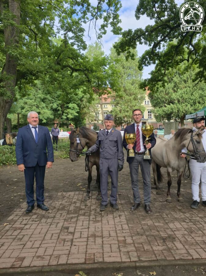 Zwyciężczyni klaczek dwuletnich WALKIRIA SO